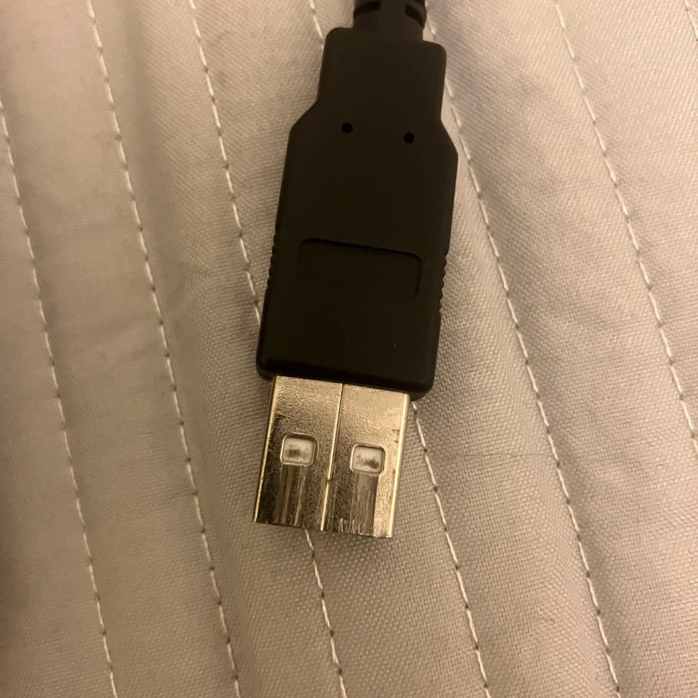 HP USB 3 Button Optical Mouse Wired Black Finish Part Number (KY619AA)